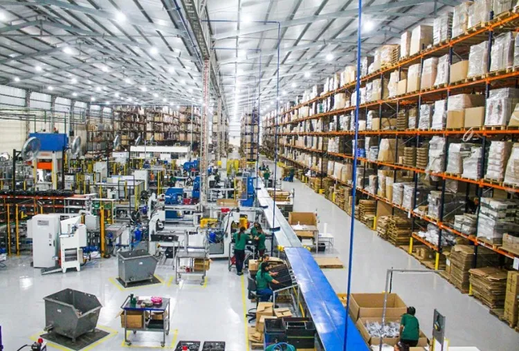 Indústria lidera geração de empregos em março e coloca Linhares em destaque no ranking capixaba
