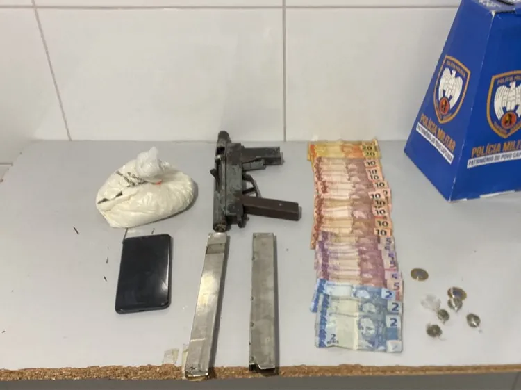 Mais de meio kg de cocaína e armamento apreendidos com adolescente no Jocafe 1, Linhares