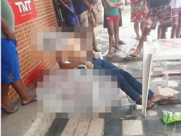Morte na calçada de bar em Linhares resulta em cadeião para Uam