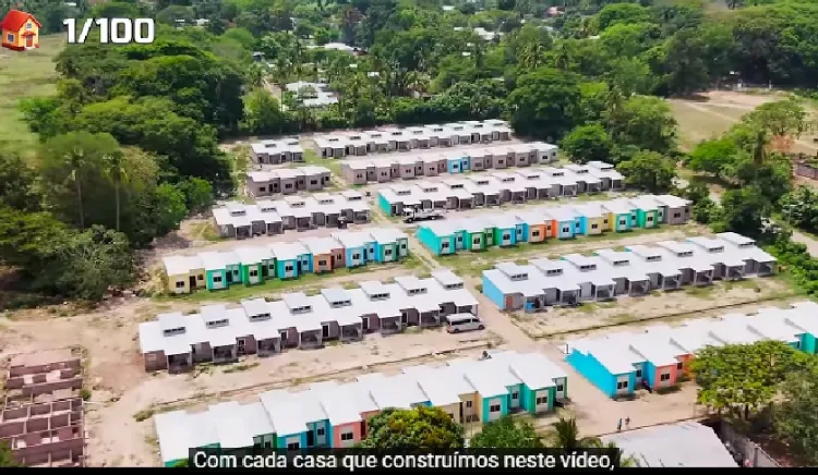 Maior youtuber do mundo constrói 100 casas e doa para pobres: "Pessoas ficam furiosas"