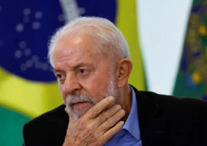 Lula desiste de viagens com medo de ser hostilizado
