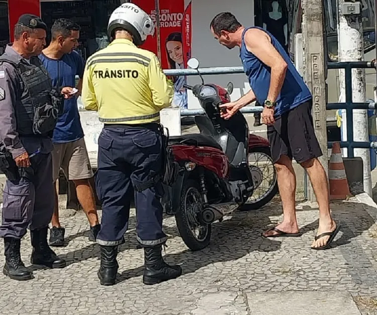 Biz por R$ 500 no Mercado Municipal de Linhares. Claro, “deu ruim”