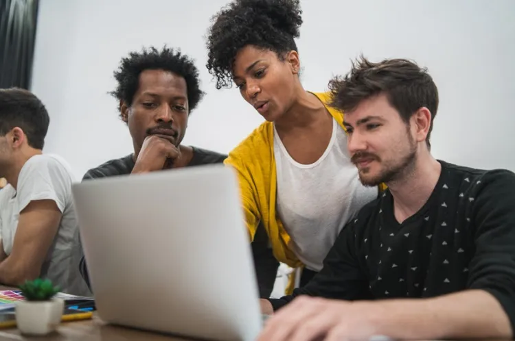 IEL-ES divulga 27 vagas de estágio e emprego formal no Estado