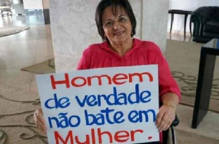 'Quando a violência acaba, a vida recomeça', diz Maria da Penha nos 18 anos da lei
