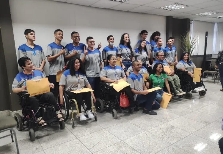 21 alunos: Senai Vitória forma primeira turma de aprendizagem voltada a pessoas com deficiência 