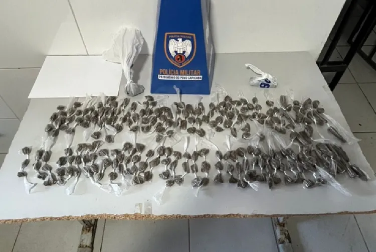 Traficante corre desesperado, e G.A. apreende mais de 240 buchas de maconha em Linhares