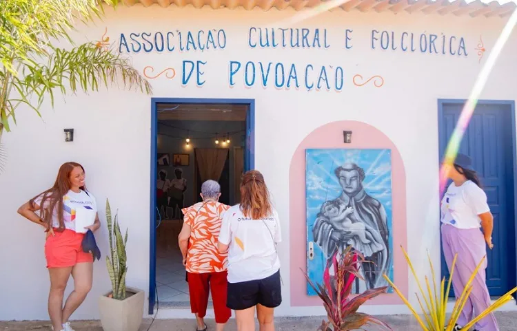 Povoação: Rua Histórica revitalizada com mutirão de pintura é destaque no litoral de Linhares