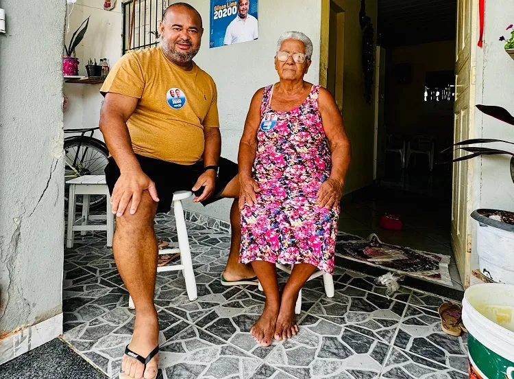 Olha ela: Os 77 anos de Dona Maria, mãe do Gilsinho