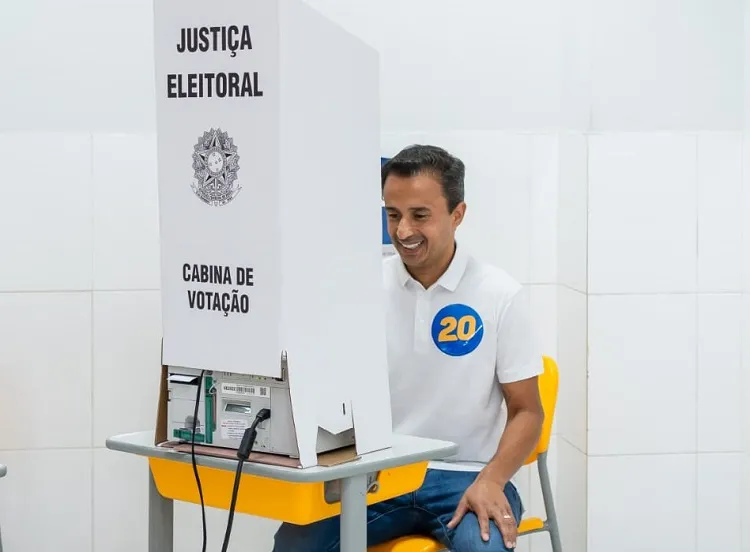 Lucas Scaramussa é eleito prefeito de Linhares