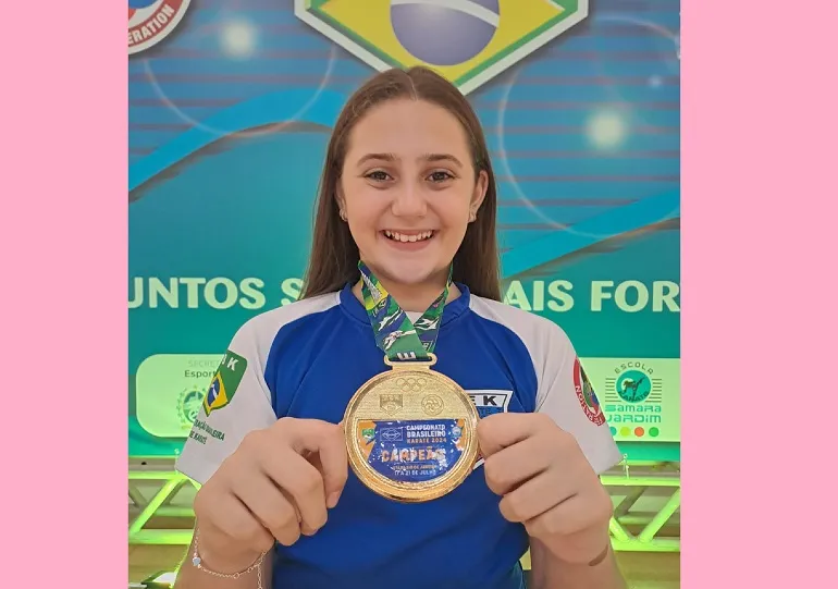 Dhara supera cirurgia e está de malas prontas para o Brasileiro de Karatê no Recife