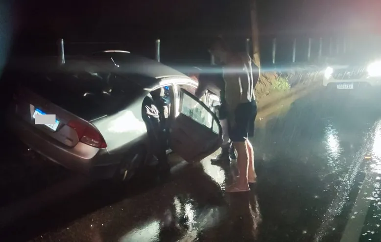 Sooretama. Motociclista perde parte da perna em colisão frontal com Honda Civic. Motorista foge sem prestar socorro