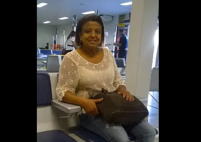 No HGL: Pétalas, palmas e lágrimas na despedida de Marilene. “Era leitora assídua do Eu Vi em Linhares”