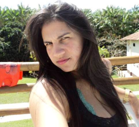Aniversariante do dia: Mara Gonçalves Barros