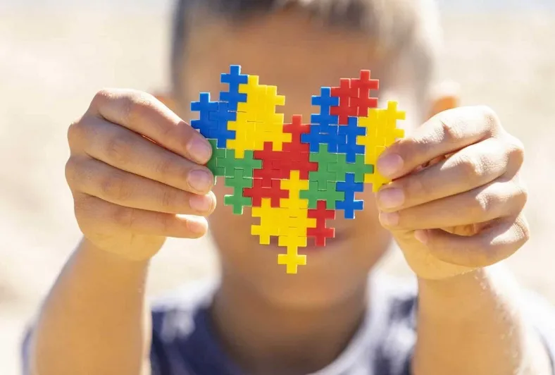 Autismo: Número de crianças diagnosticadas com o transtorno avança no Brasil
