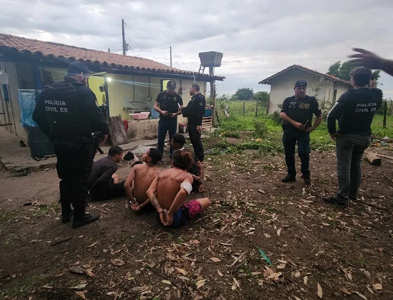 “Momentos de terror”: 9 moradores espancados por quadrilha presa pela PC de Linhares