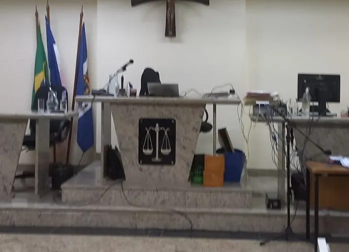 Réu que matou homem durante programa sexual em Linhares pega cadeião. O crime foi durante o ato