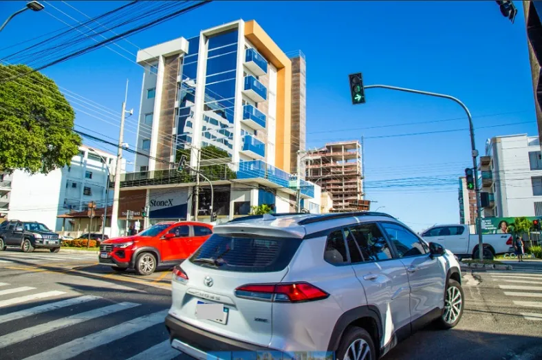 Semáforos com cronômetro nos cruzamentos de vias movimentadas de Linhares 