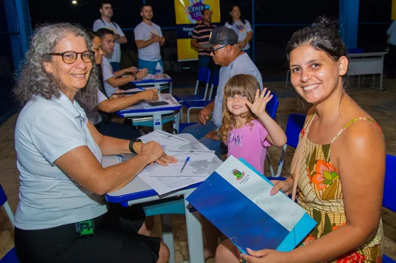 200 títulos de regularização fundiária entregues em Bebedouro, Linhares