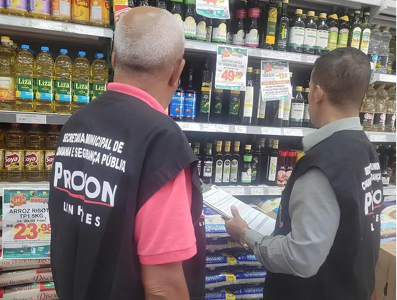 Azeites irregulares em Linhares: Procon fiscaliza supermercados para coibir venda