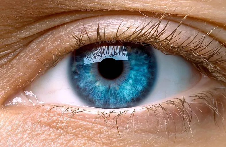 Festa de fim de ano:Alerta para os riscos de acidentes para os olhos