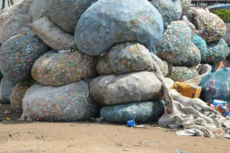 Brasil recicla apenas 8% do lixo gerado, e cerca de 41% dos municípios ainda recorrem a lixões