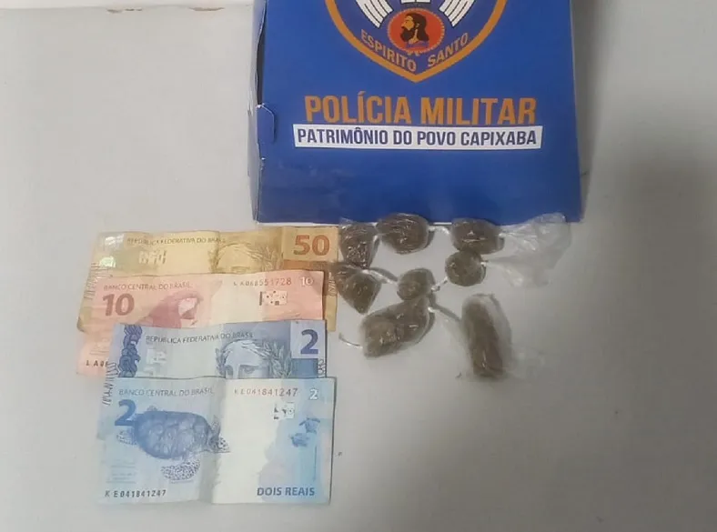Menino de 13 anos no tráfico em Linhares: “Vendi 2 buchas”