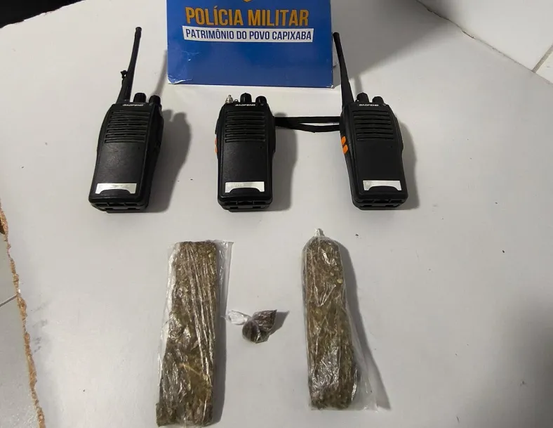 “É pra comprar leite”, diz detido com maconha e radiocomunicadores em Linhares