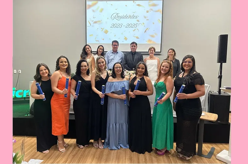 Olha elas! As formandas da 3ª Turma da Residência Multiprofissional em Saúde do Hospital Rio Doce