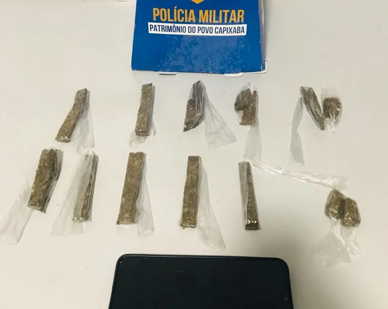 Menor guardava droga na casa da namorada, em Linhares