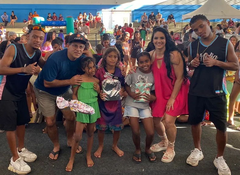 Amigos organizam Páscoa Solidária com tudo de graça no Nova Esperança, Linhares