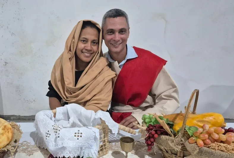 Emoção na celebração da Páscoa na “igreja família” ADEC Planalto