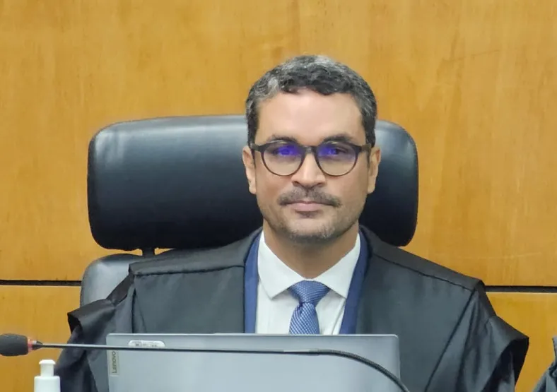 Escolhido por Lula toma posse administrativamente como juiz titular do TRE-ES
