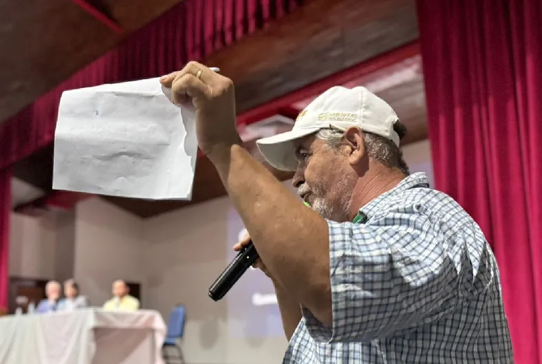 “Isso não é reparação, é desrespeito”: pescador critica proposta do PID da Samarco durante encontro com advogados do Caso Inglês