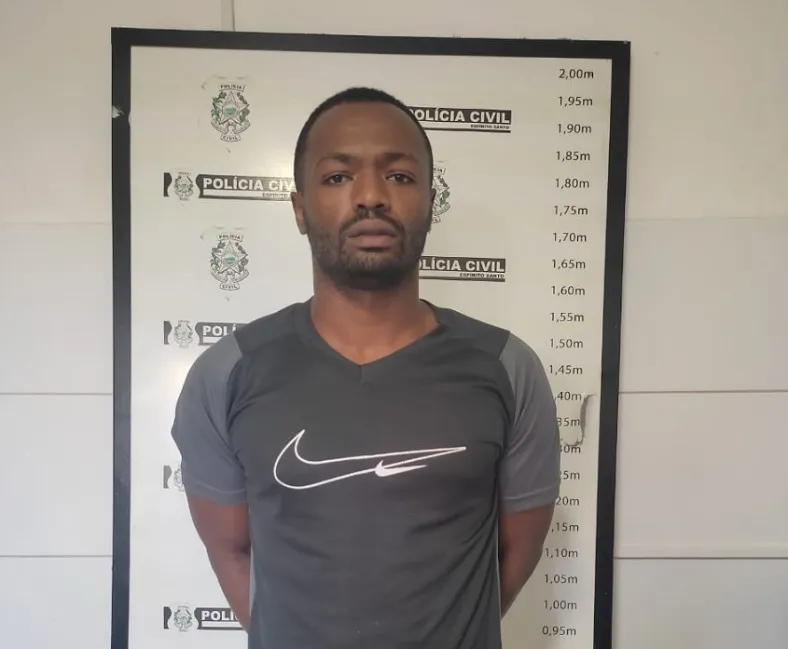 PC cerca residência em Linhares e prende homem com 2 mandados pendentes