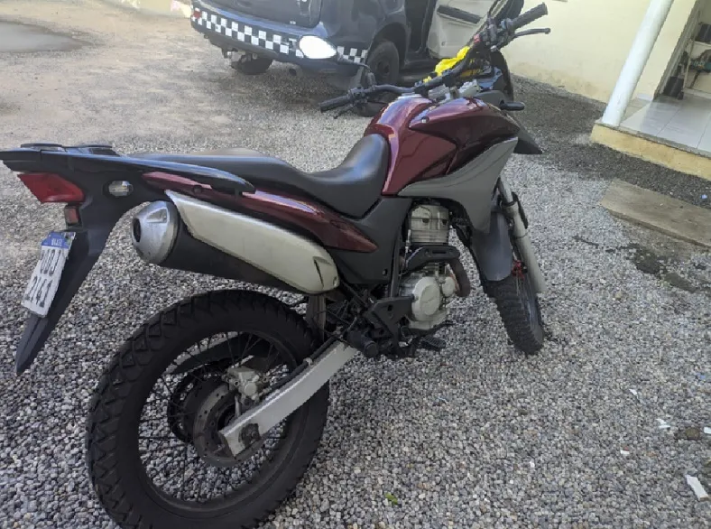 Moto adulterada é abandonada na rua, e acaba apreendida pela GCM em Linhares