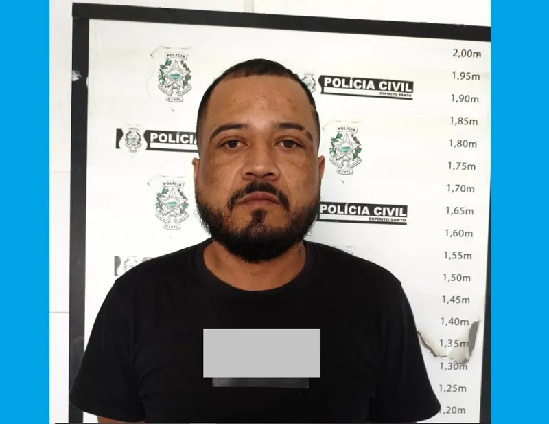 Homem é preso perto da delegacia de Linhares. Estava com mandado