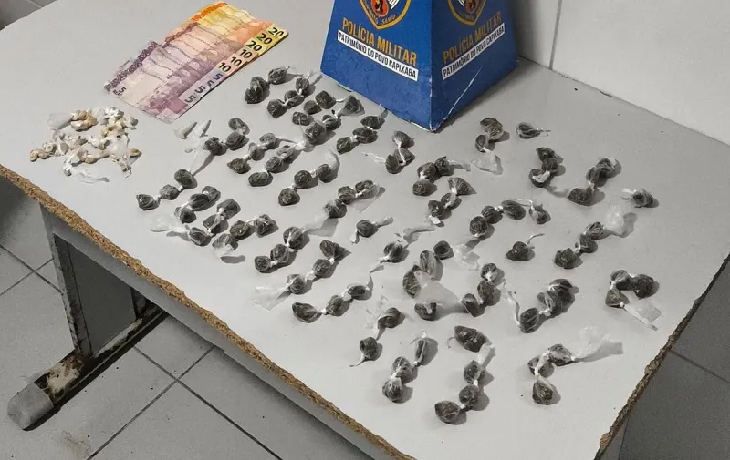 Esconderijo de maconha: ROR encontrou sacola cheinha de droga no Santa Cruz, Linhares