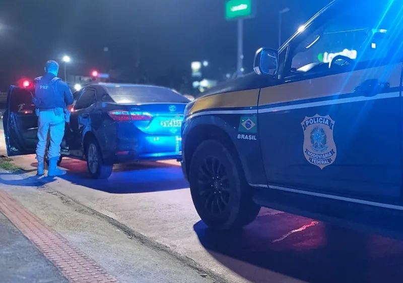 Corolla: PRF recupera no ES carro roubado em SP