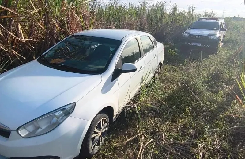 Carro roubado de família em São Mateus é recuperado pela GCM em Linhares