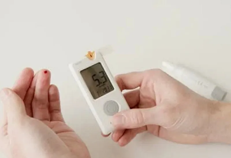 Dia Mundial da Diabetes: Como a doença pode afetar a saúde bucal e até a estética do sorriso