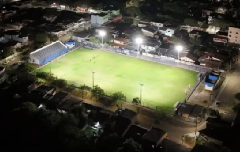 Em Linhares: Túlio Maravilha, Amaral, Odvan e Donizete Pantera e outros, no Desafio das Estrelas