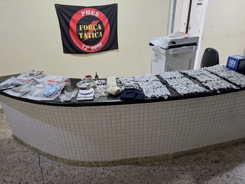 Mortos e feridos em confronto com a PM em Linhares. Muita droga apreendida e mais de 100 disparos