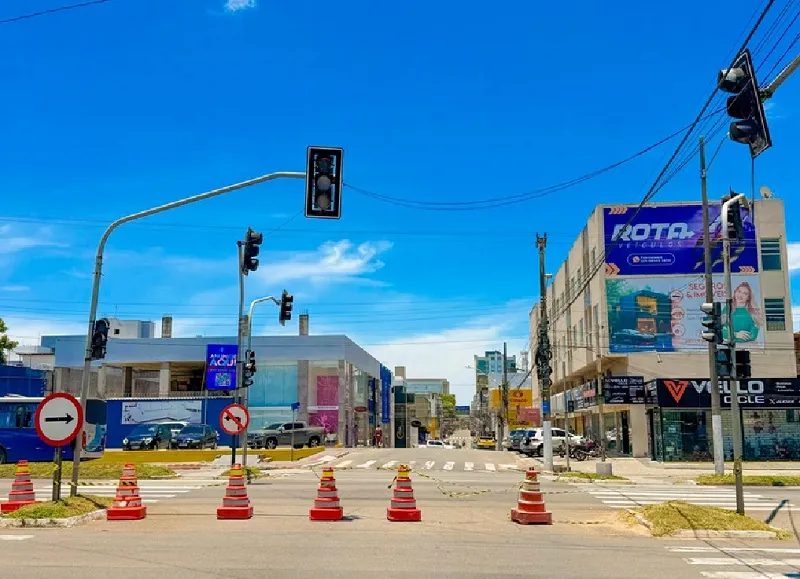 Prefeitura notifica Ecovias e ANTT sobre semáforo inoperante na BR 101, em Linhares