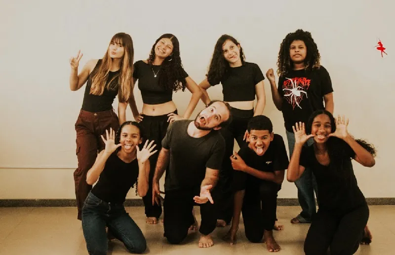 Jovens de Rio Quartel estreiam em peça teatral no Centro Cultural Nice Avanza, Linhares