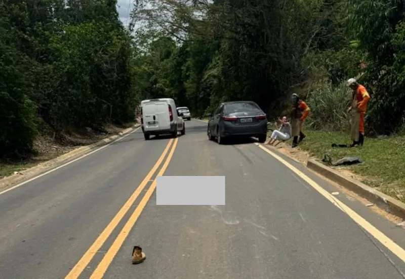 Acidente com morte na rodovia Rio Bananal - Linhares. Aquela que não possui acostamento