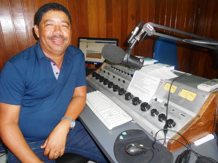 Anazildo Reis, um dos “patrimônios” do rádio em Linhares