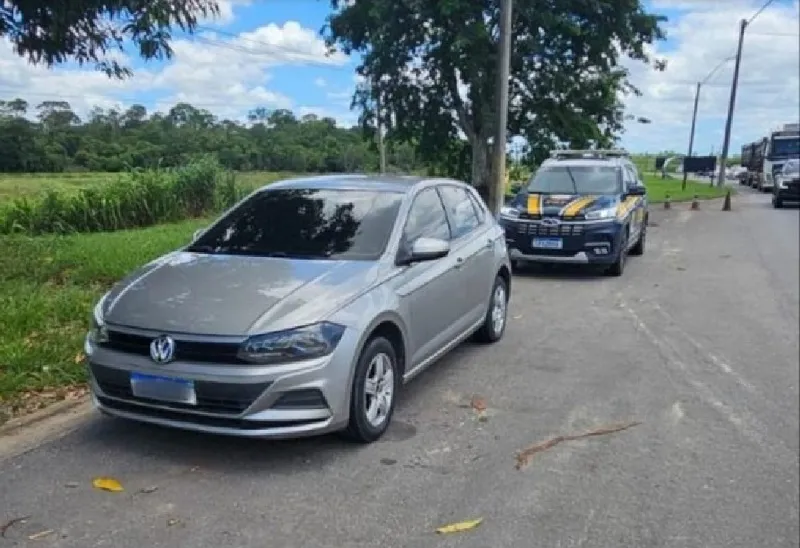 Carro roubado há sete meses é recuperado pela PRF em Linhares