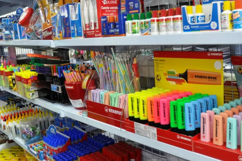 Volta às aulas Orientações importantes do Procon Linhares na compra de materiais escolares