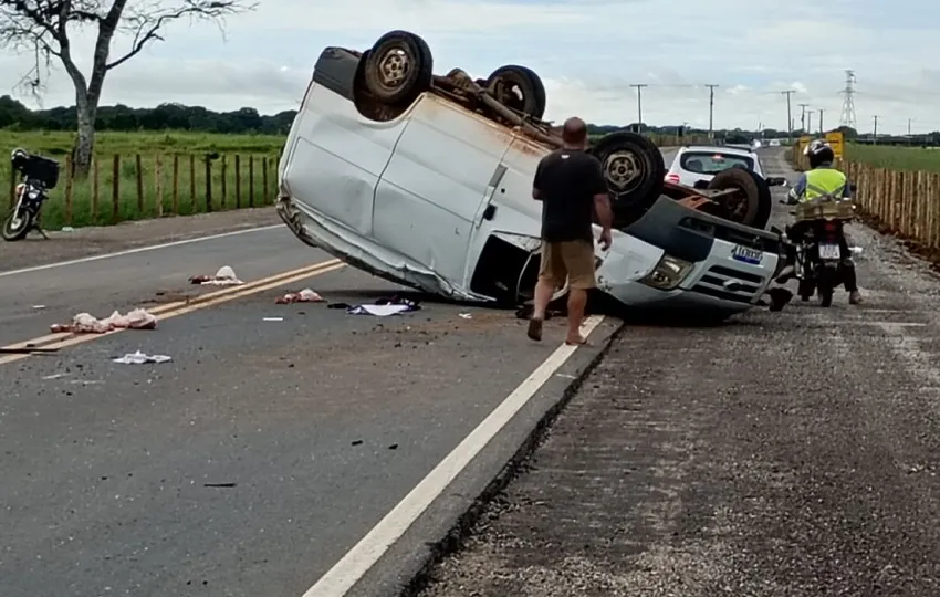 Acidente com feridos na Rodovia Linhares/Rio Bananal