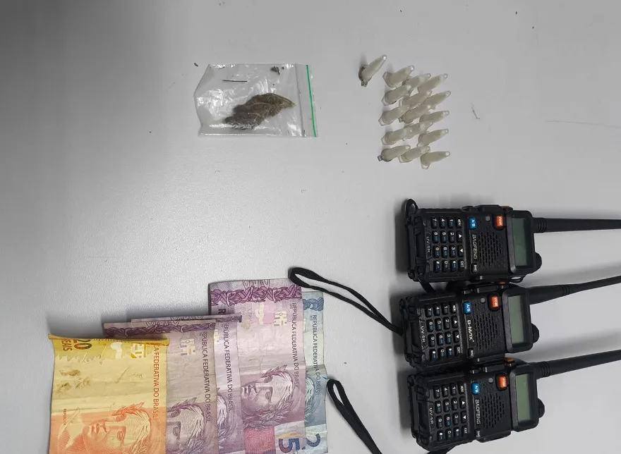 “Tudo meu”, assume menor apreendido com drogas em Sooretama